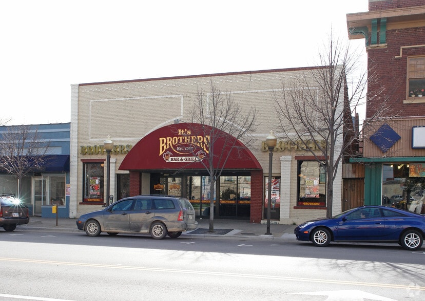 1105-1107 Massachusetts St, Lawrence, KS for sale - Building Photo - Image 2 of 2