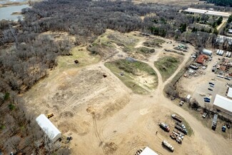Plus de détails pour 13655 Lake Dr, Forest Lake, MN - Industriel à louer