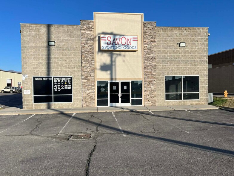 2736 S 1900 W, Ogden, UT à louer - Photo du bâtiment - Image 2 de 36