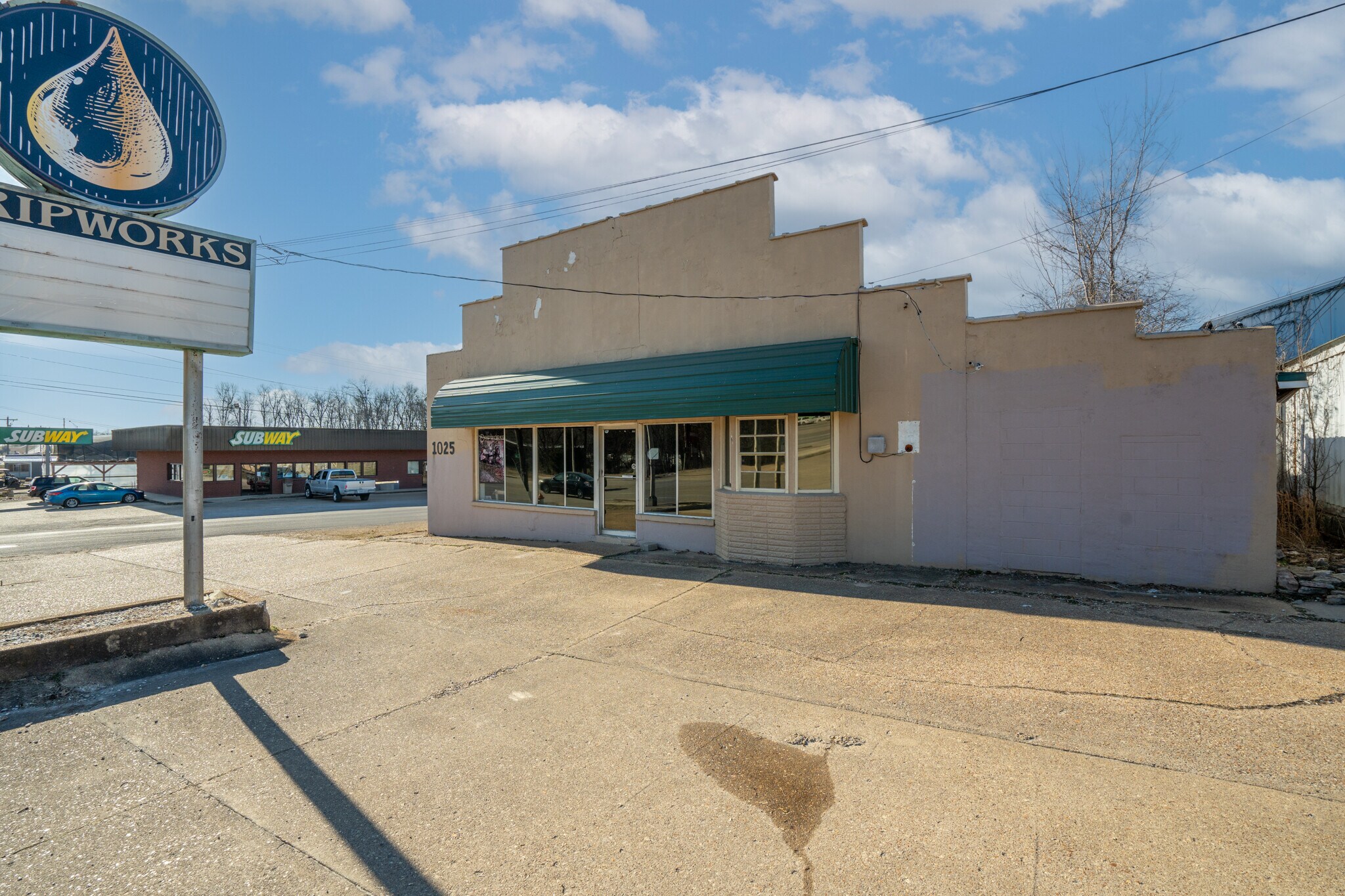 1025 S Westwood Blvd, Poplar Bluff, MO for sale Primary Photo- Image 1 of 8