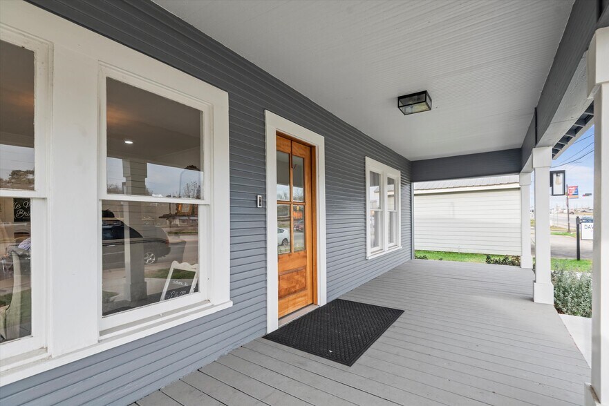 119 Magnolia Blvd, Magnolia, TX à vendre - Photo du bâtiment - Image 3 de 29