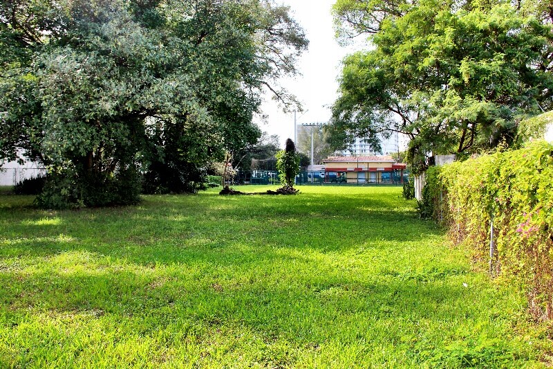 400-436 NW 5th St, Miami, FL à louer - Photo du bâtiment - Image 3 de 9