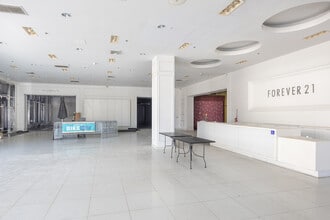 5th St, Huntington Beach, CA à louer Numérisation 3D de Matterport- Image 1 de 4