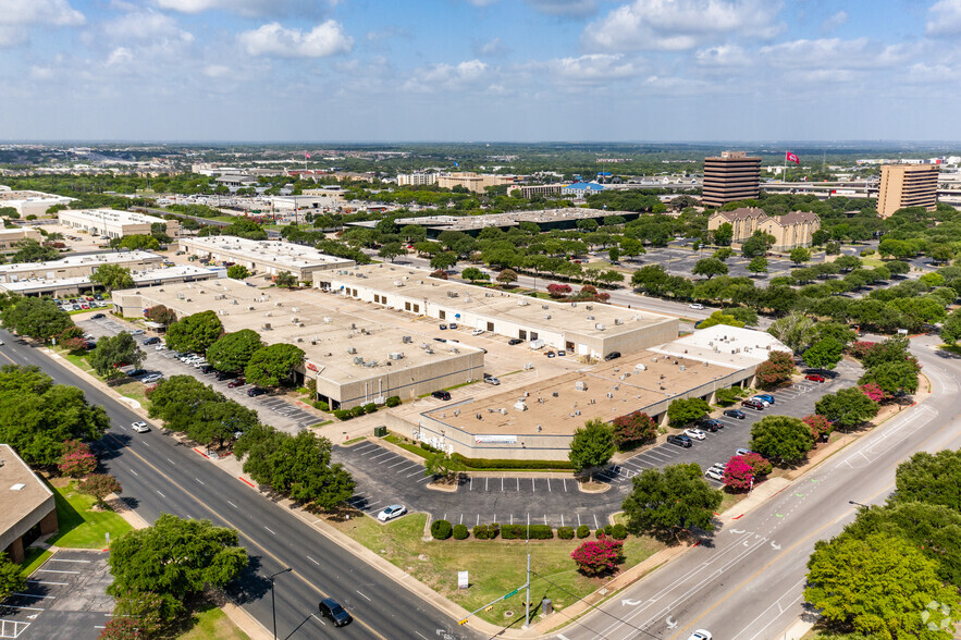 4115 Freidrich Ln, Austin, TX à louer - Photo du bâtiment - Image 2 de 4