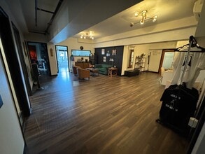 704 Main St, Oregon City, OR for lease Interior Photo- Image 1 of 5