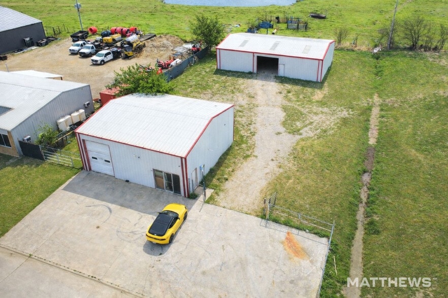 1217 Foundation Dr, Pilot Point, TX à vendre - Photo principale - Image 1 de 3