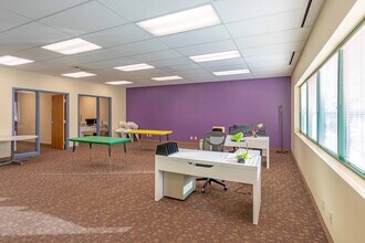 1260-1274 Helmo Ave N, Oakdale, MN for lease Interior Photo- Image 1 of 5