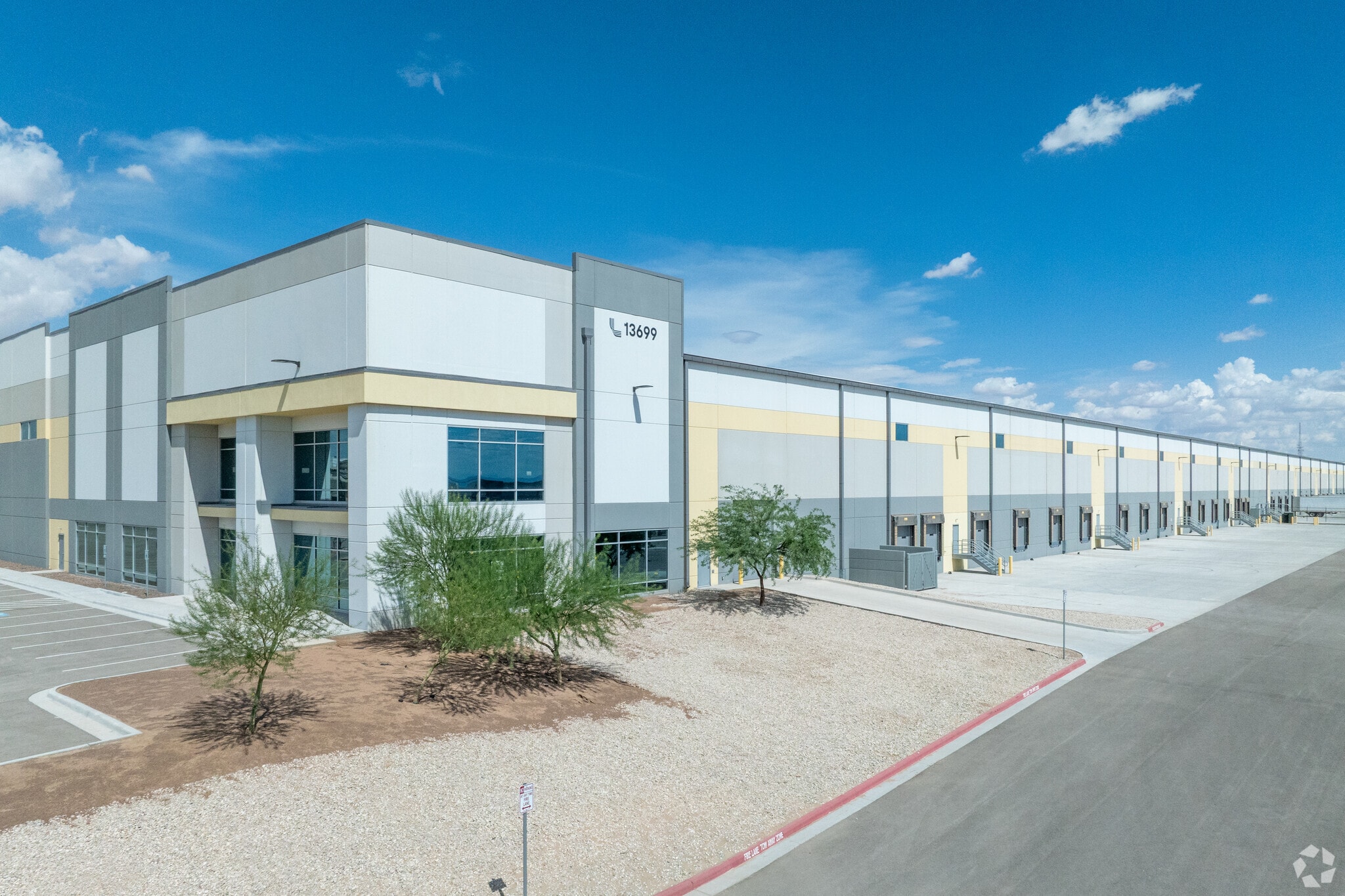 Gateway Blvd W, El Paso, TX for lease Building Photo- Image 1 of 36