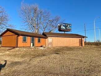 Plus de détails pour 817 Marshall St, Albert Lea, MN - Flex à vendre