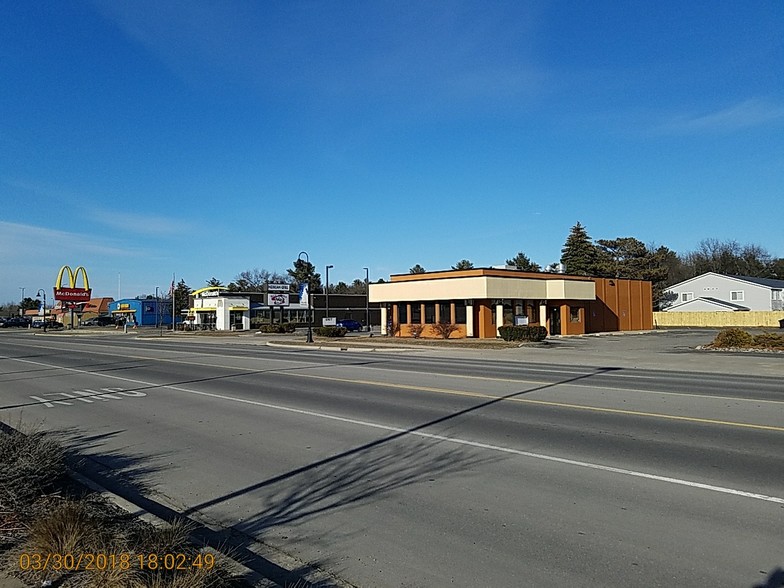 5017 N US Highway 23, Oscoda, MI à vendre - Photo principale - Image 1 de 1