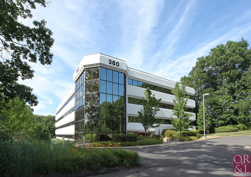 360 Bloomfield Ave, Windsor, CT for lease - Building Photo - Image 1 of 10