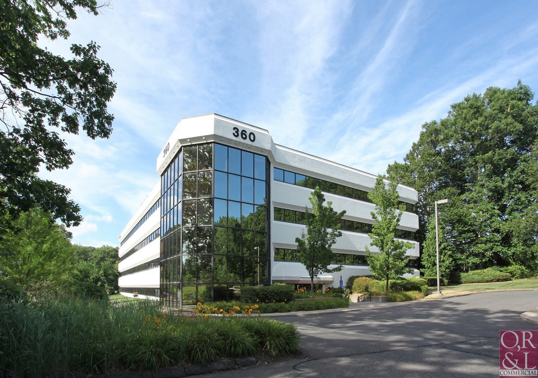 360 Bloomfield Ave, Windsor, CT for lease Building Photo- Image 1 of 11