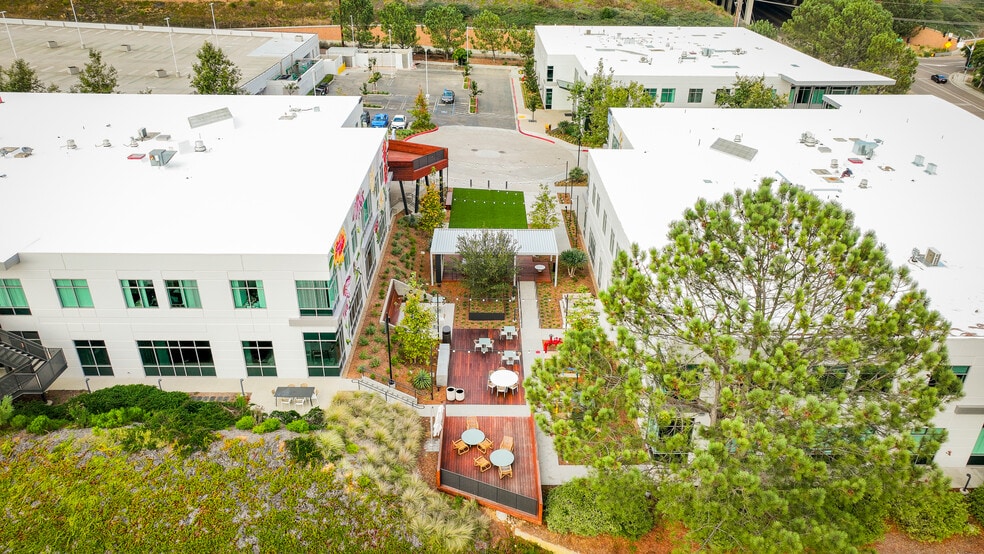 3398 Carmel Mountain Rd, San Diego, CA for lease - Building Photo - Image 3 of 14