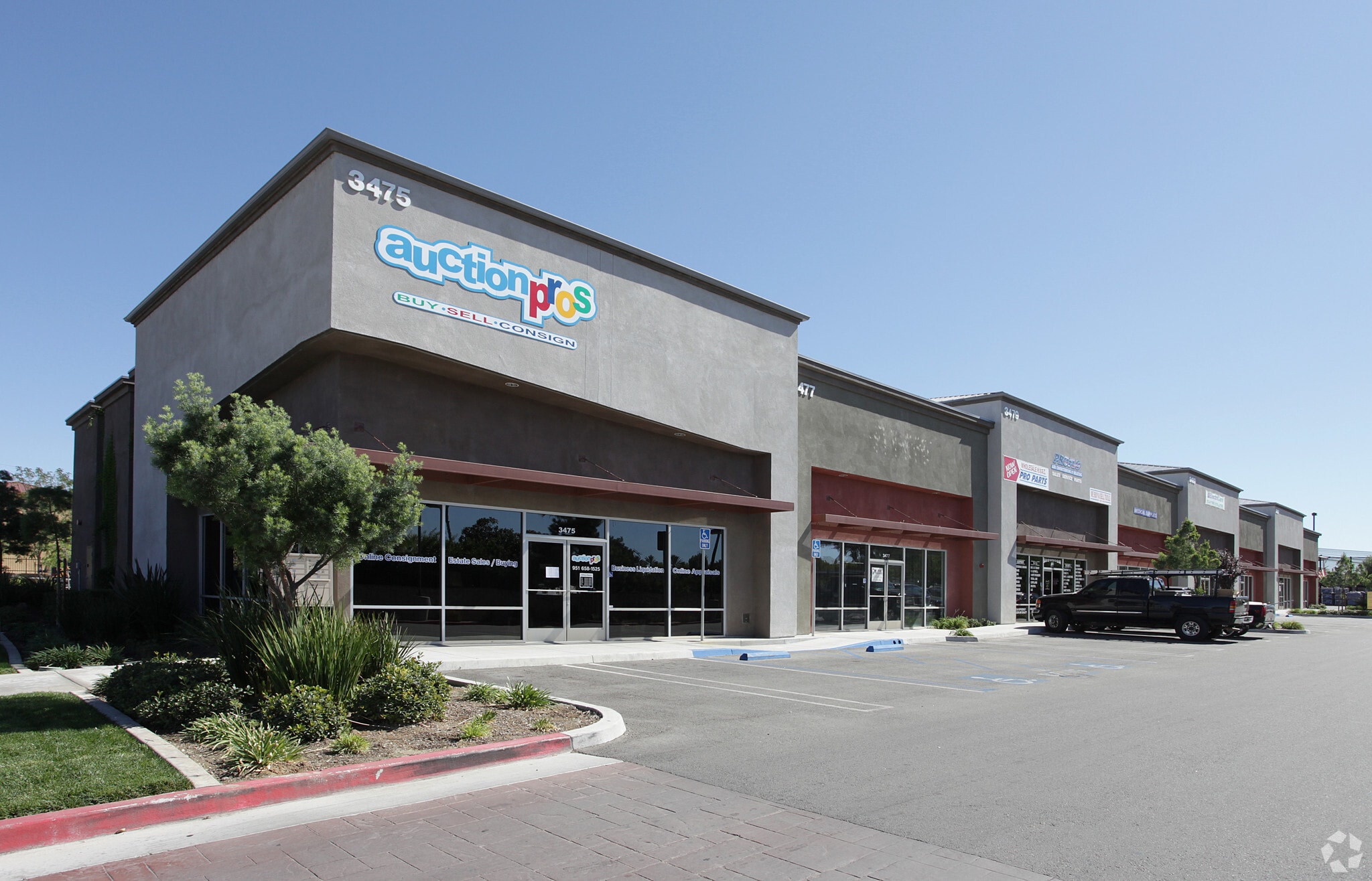 3475-3489 W Devonshire Ave, Hemet, CA for lease Primary Photo- Image 1 of 10