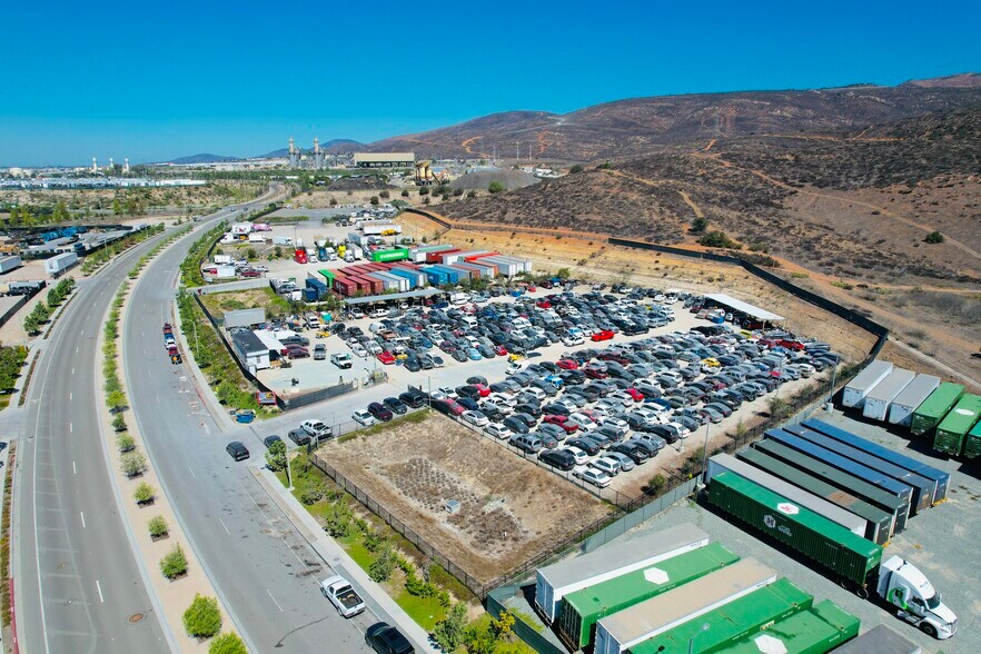 7680 Paseo De La Fuente, San Diego, CA à vendre - Photo du bâtiment - Image 1 de 3