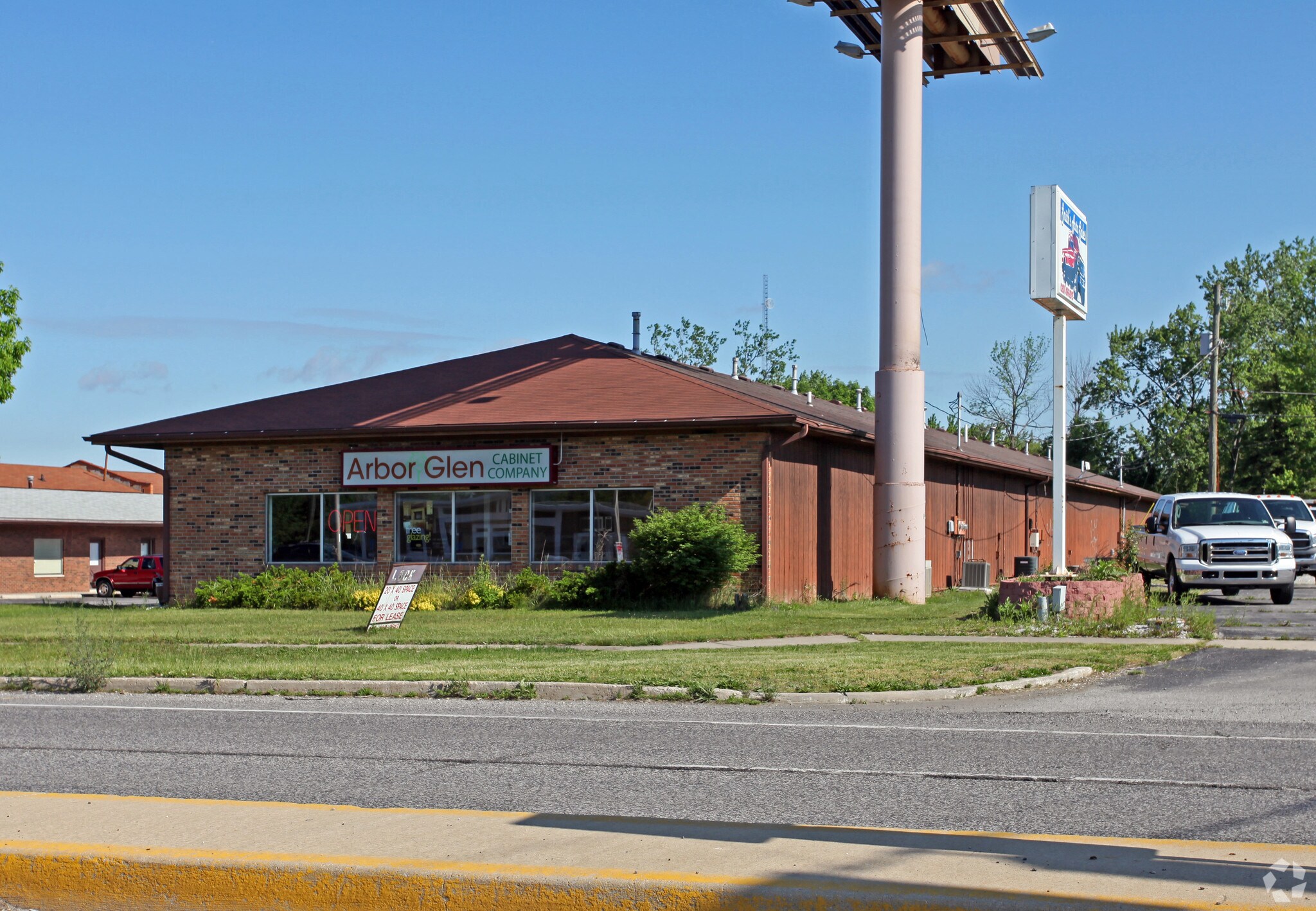 916 W Coliseum Blvd, Fort Wayne, IN à louer Photo principale- Image 1 de 10