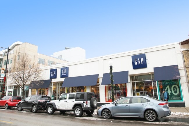 Plus de détails pour 3214-3218 N Broadway St, Chicago, IL - Commerce de détail à louer
