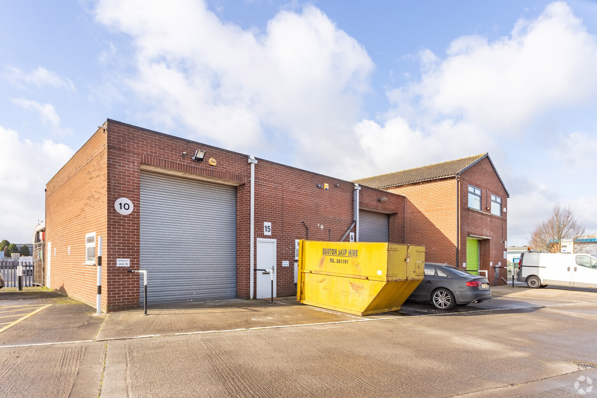 Unit 15 Eccleshall Business Park, Hawkins Lane, Burton On Trent for lease Primary Photo- Image 1 of 3