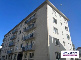 Plus de détails pour Multi-résidentiel à vendre