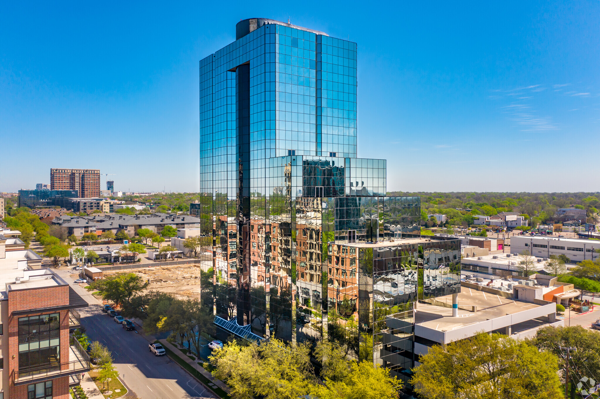 4514 Cole Ave, Dallas, TX à louer Photo du b timent- Image 1 de 5