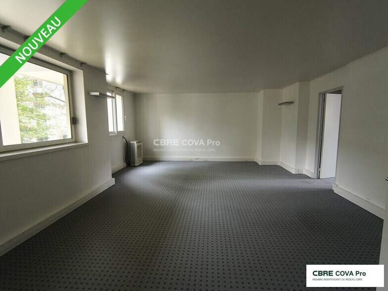Office in Besançon for sale - Interior Photo - Image 2 of 8