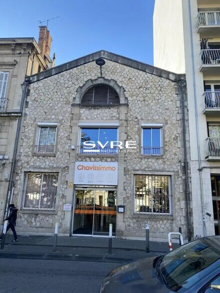 Retail in Marseille for lease - Building Photo - Image 1 of 10