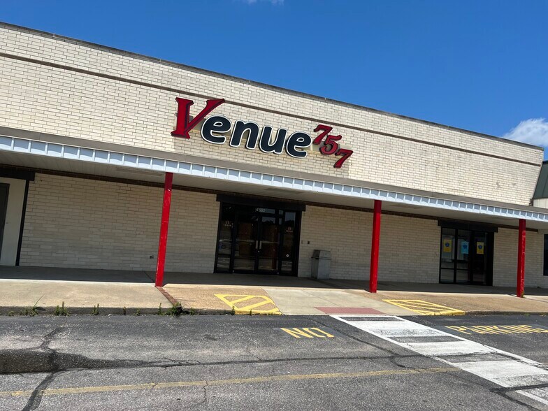 4520-4644 George Washington Hwy, Portsmouth, VA à louer - Photo du bâtiment - Image 2 de 23