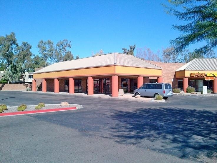 10625 N 43rd Ave, Phoenix, AZ à louer - Photo du bâtiment - Image 3 de 6