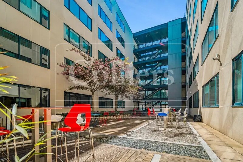 241 Rue Garibaldi, Lyon à louer - Photo du bâtiment - Image 3 de 14