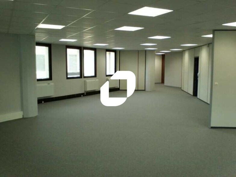 Office in Saint-Aubin for sale - Interior Photo - Image 3 of 7
