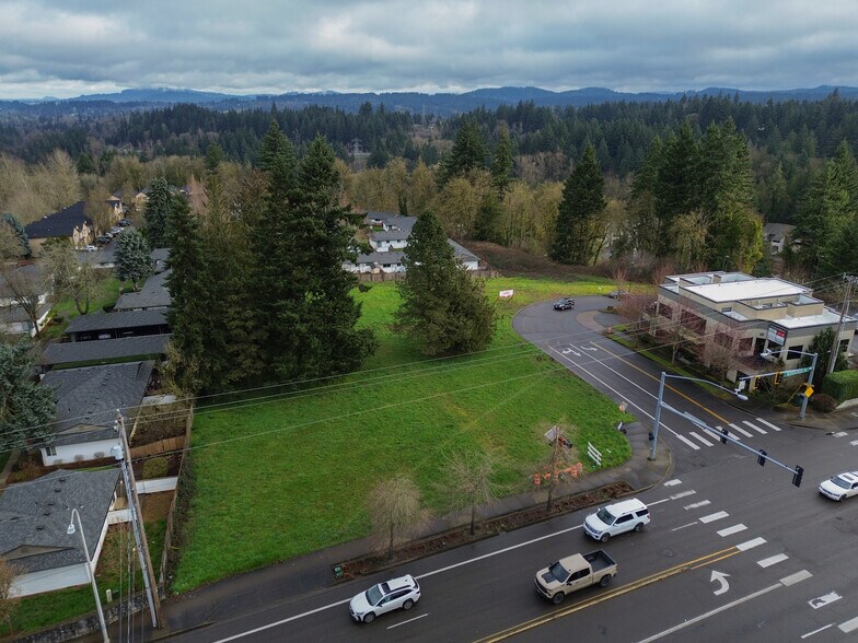 2507 Beavercreek Rd, Oregon City, OR for sale - Primary Photo - Image 1 of 2