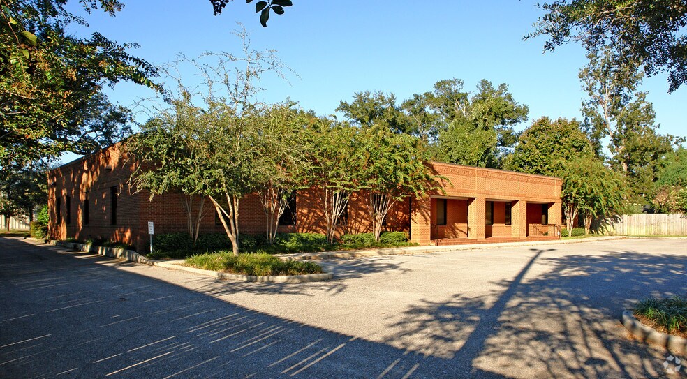 2610 Dauphin St, Mobile, AL à louer - Photo principale - Image 1 de 23