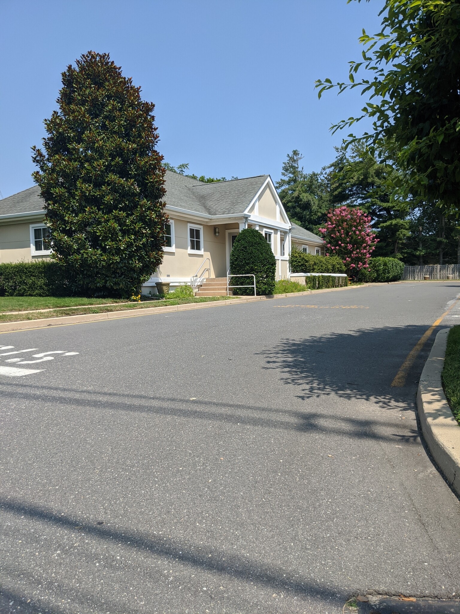 215 Monmouth Rd, Oakhurst, NJ for lease Interior Photo- Image 1 of 10