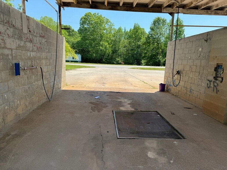 12765 Augusta Hwy, Sparta, GA à vendre - Photo du bâtiment - Image 2 de 5