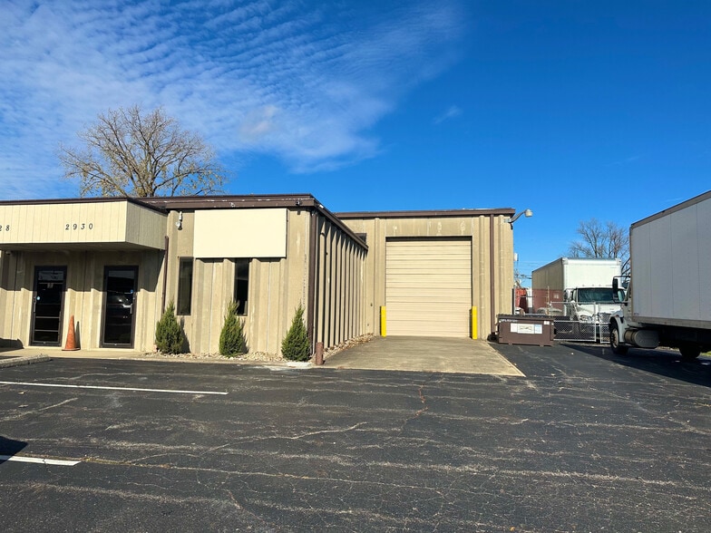 2928-2930 Switzer Ave, Columbus, OH for lease - Building Photo - Image 3 of 13