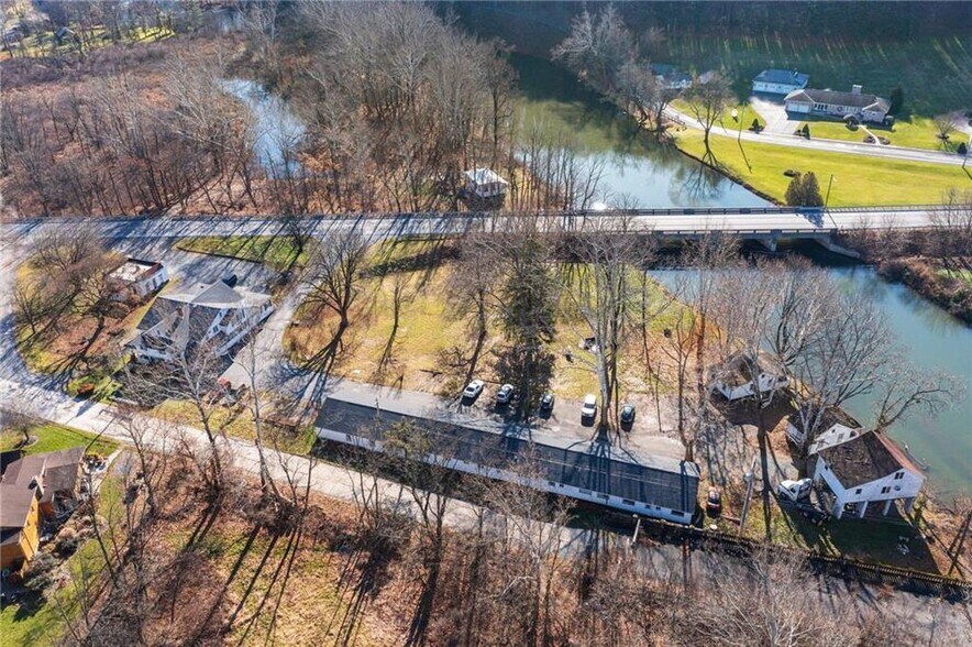 1563 Old U.S. 22, Lenhartsville, PA à vendre - Photo du bâtiment - Image 2 de 49