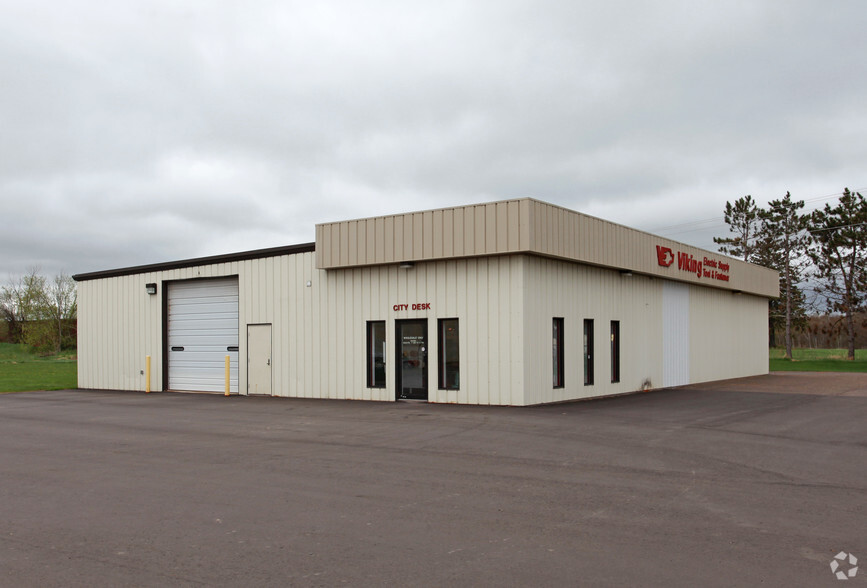 2090 Us-8, Saint Croix Falls, WI for lease - Primary Photo - Image 1 of 5