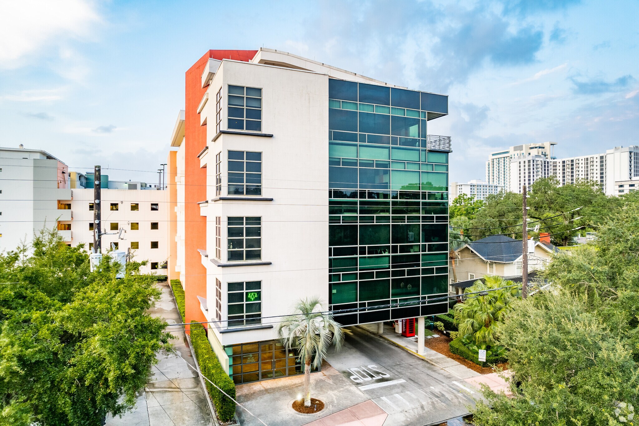 622 E Washington St, Orlando, FL for lease Primary Photo- Image 1 of 6