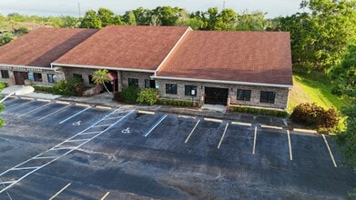 7491 Ulmerton Rd, Largo, FL à louer Photo du bâtiment- Image 1 de 6