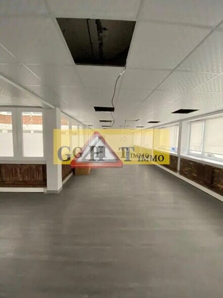 Bureau dans Thiais à louer - Photo intérieure - Image 2 de 3