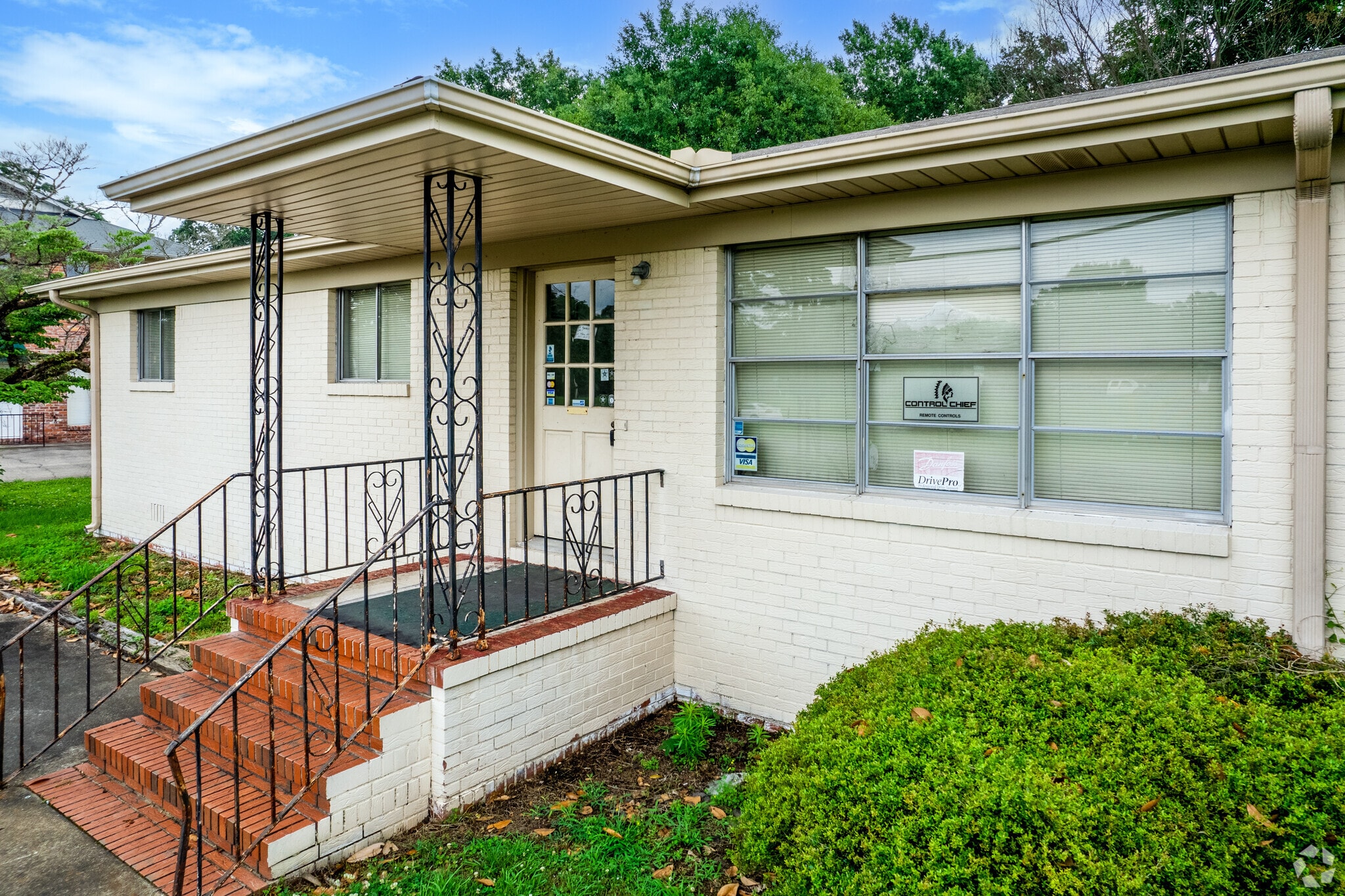 1401 Thompson Cir, Gardendale, AL for sale Primary Photo- Image 1 of 25