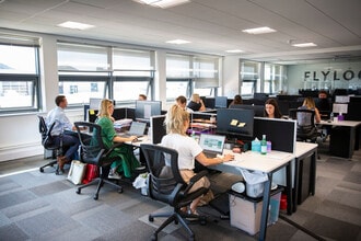 4 Meteor Way, Lee On The Solent for lease Interior Photo- Image 2 of 6