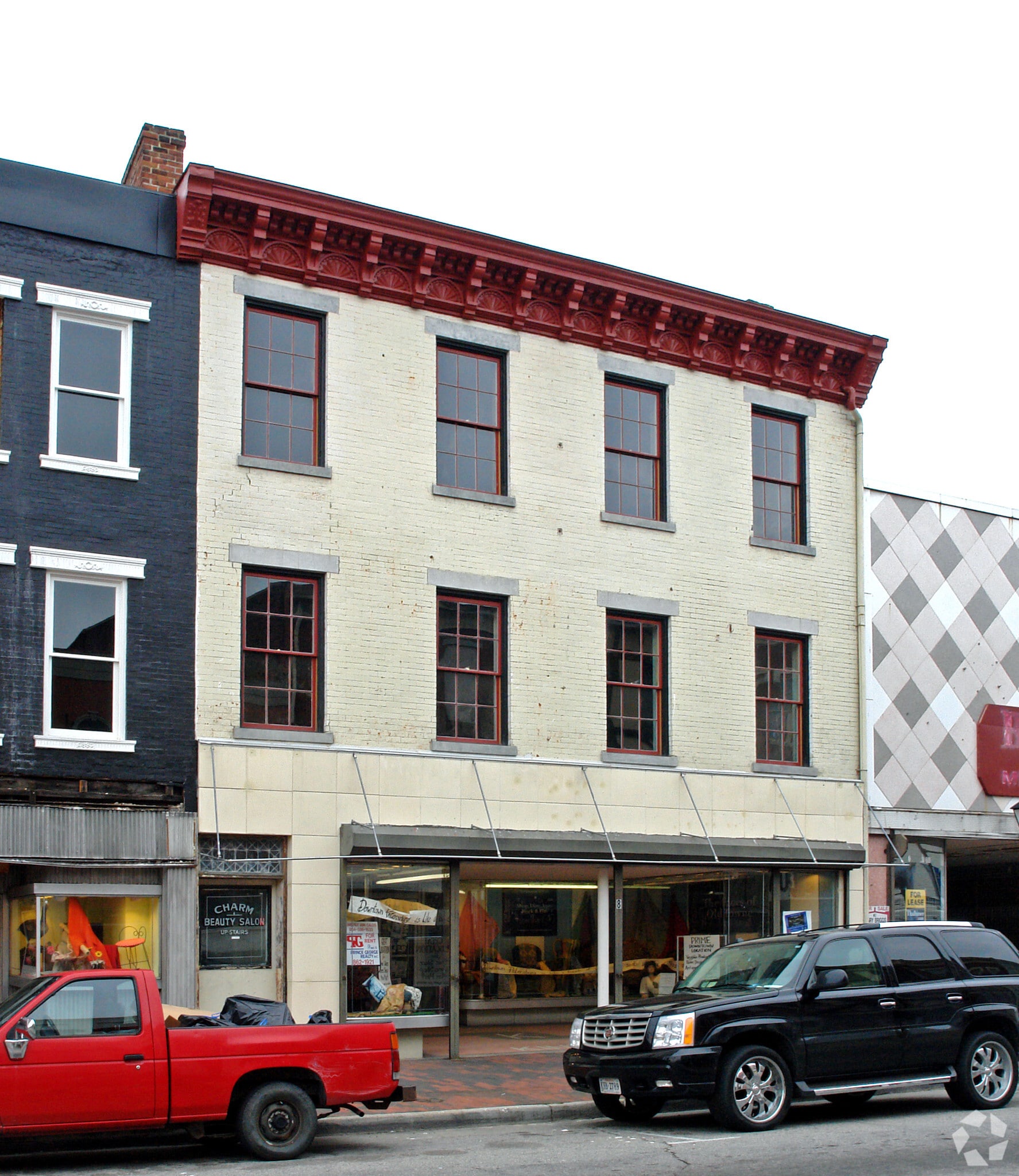 8 N Sycamore St, Petersburg, VA for lease Building Photo- Image 1 of 4