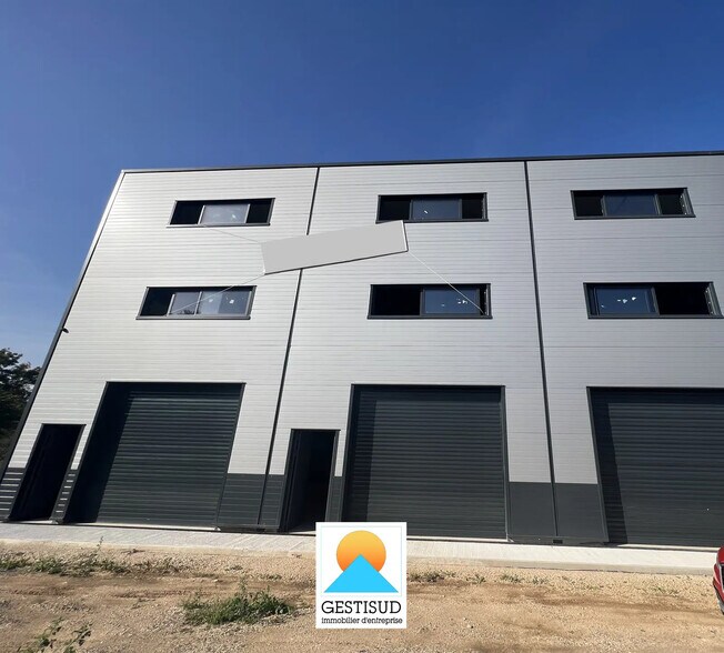 Flex in Aubagne for lease - Building Photo - Image 2 of 5