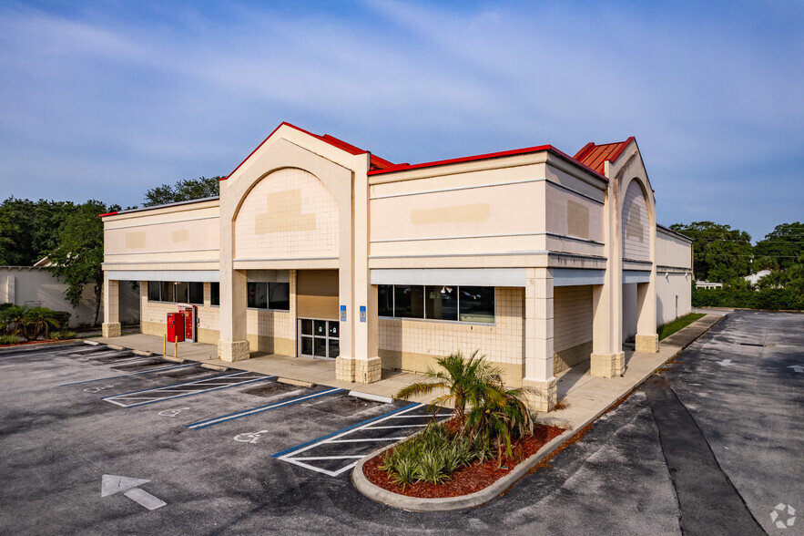 1235 N 14th St, Leesburg, FL for sale - Building Photo - Image 1 of 10