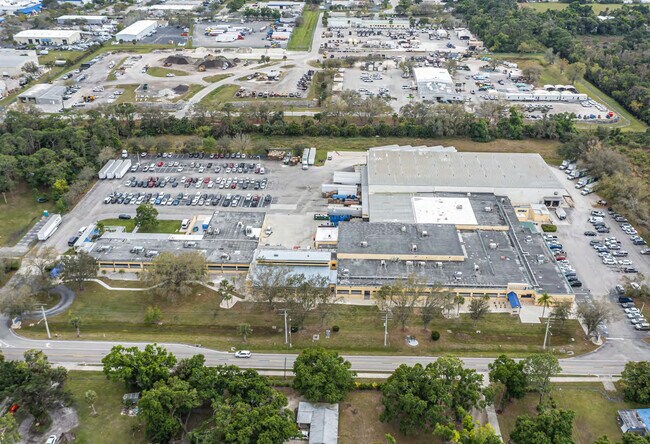 Plus de détails pour 5100 Tice St, Fort Myers, FL - Industriel à vendre