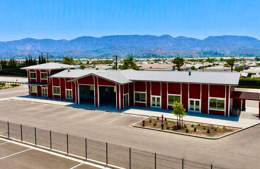 35-39 E Telegraph Rd, Fillmore, CA à louer - Photo du bâtiment - Image 2 de 15
