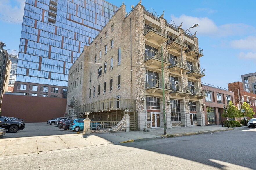 165 N May St, Chicago, IL à vendre - Photo du bâtiment - Image 2 de 37