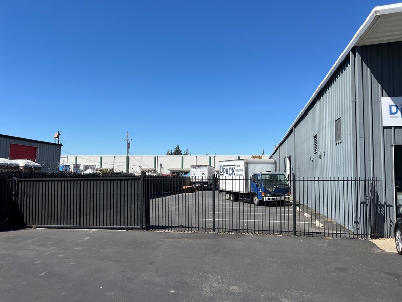 31801 Hayman St, Hayward, CA for lease - Building Photo - Image 2 of 4