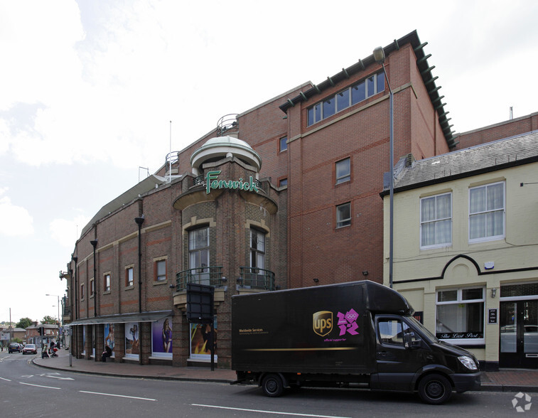 Royal Victoria Place, Tunbridge Wells à louer - Photo du b timent - Image 2 de 9